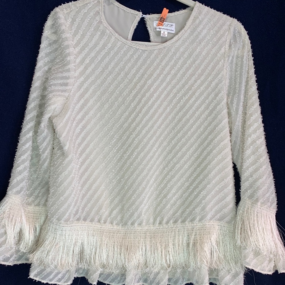 Max Studio Pull Over Top Women’s Size S Ivory Fringe Textured Tunic Key Hole